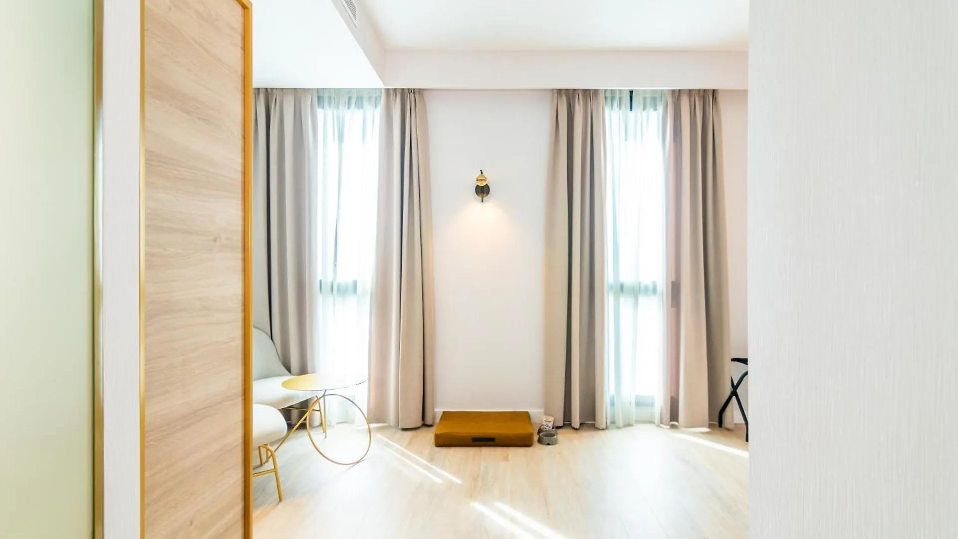 Hotel Malaga Vibes 3*,