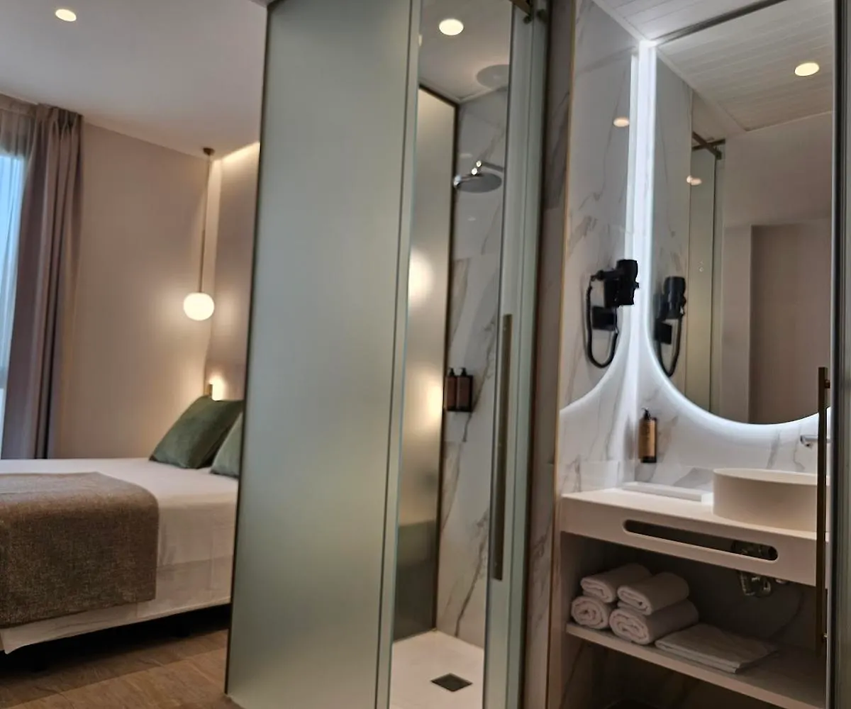 Hotel Malaga Vibes 3*,